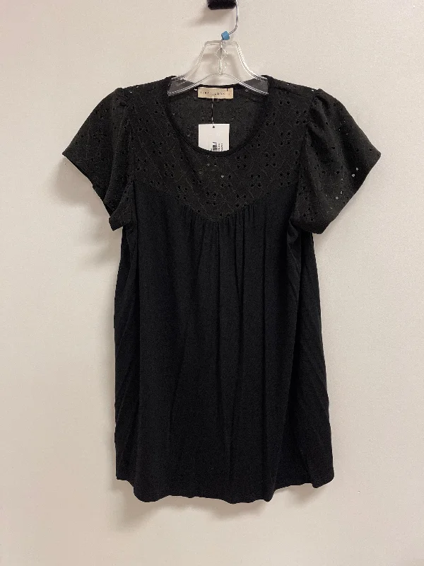 Top Short Sleeve By Clothes Mentor In Black, Size: S