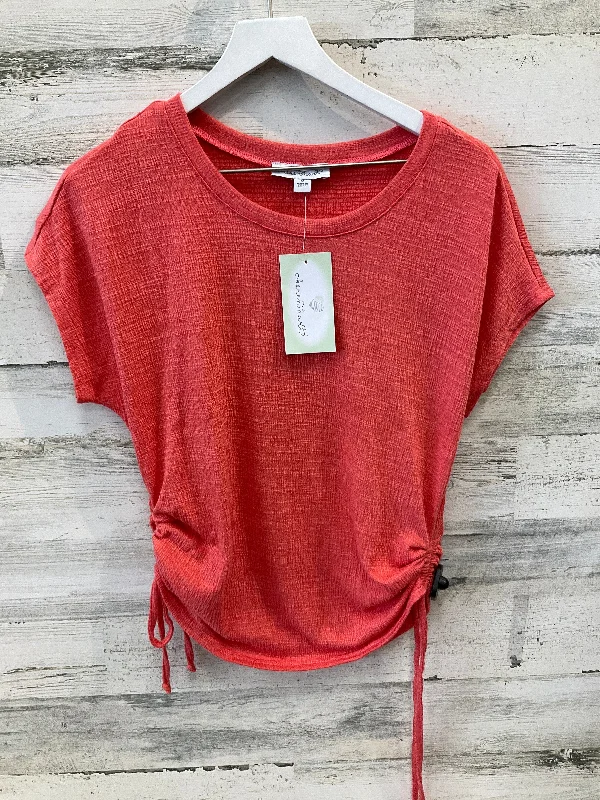 Top Short Sleeve By Clothes Mentor In Orange, Size: M