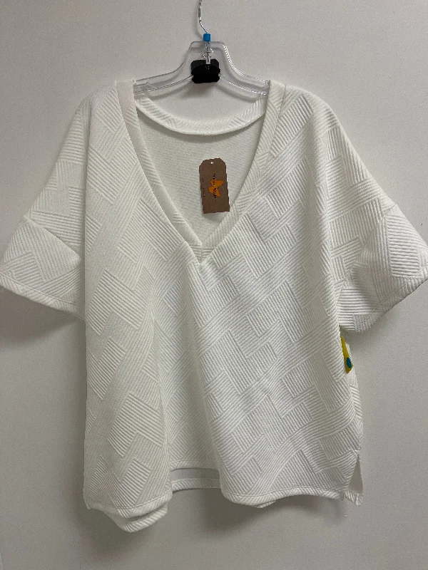 Top Short Sleeve By Clothes Mentor In White, Size: L