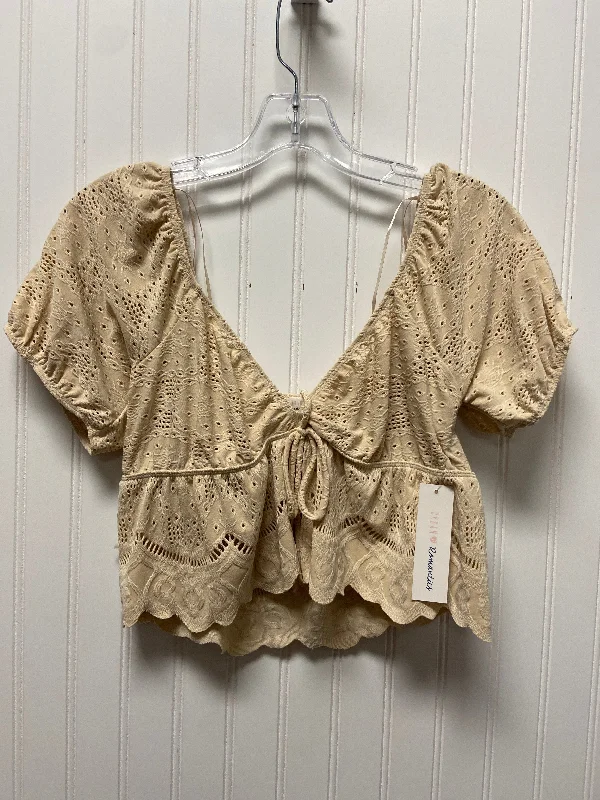 Top Sleeveless By Urban Romantics In Tan, Size: M