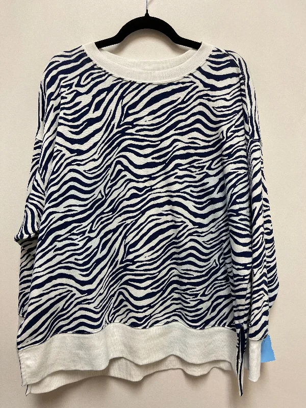 Sweatshirt Crewneck By Crown And Ivy In Blue & White, Size: M