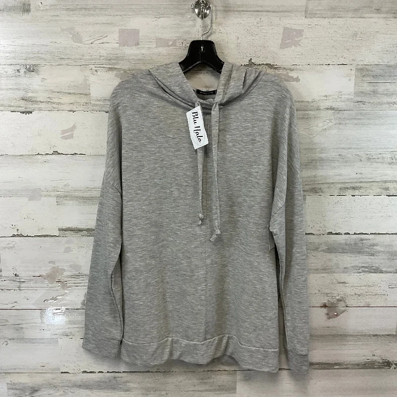 Sweatshirt Hoodie By Staccato In Grey, Size: M